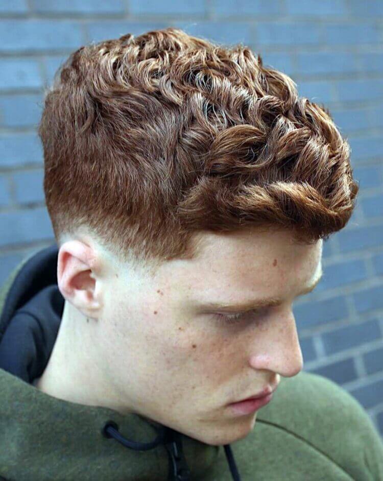 Textured Wavy Crop with Classic Taper haircut