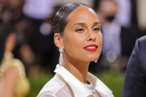 Alicia Keys Net Worth 2023: How Much is the American Singer-Songwriter Worth?